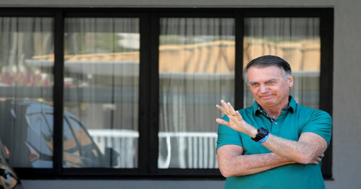 Brésil : une voix suffit pour condamner Bolsonaro à 43 ans
