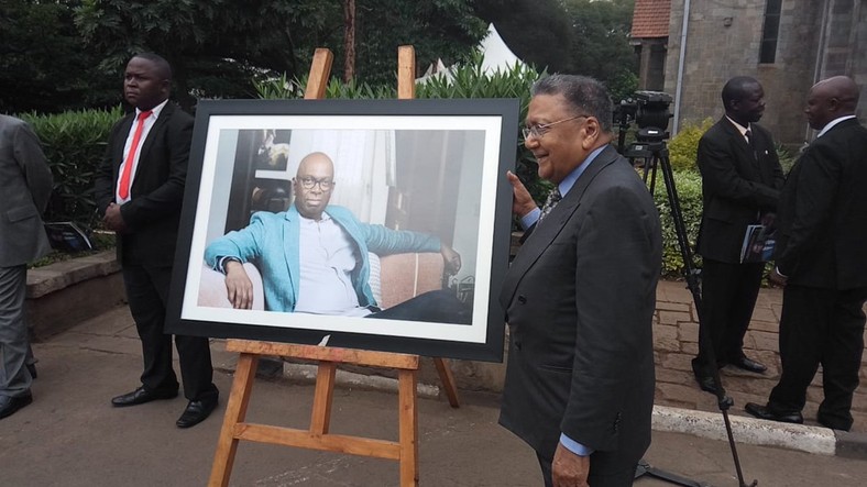 Manu Chandaria poses for a photo at the memorial service for the Late Bob Collymore. Uhuru, DP Ruto, Moi, Tony Blair and other leaders grace Bob Collymore's memorial service 