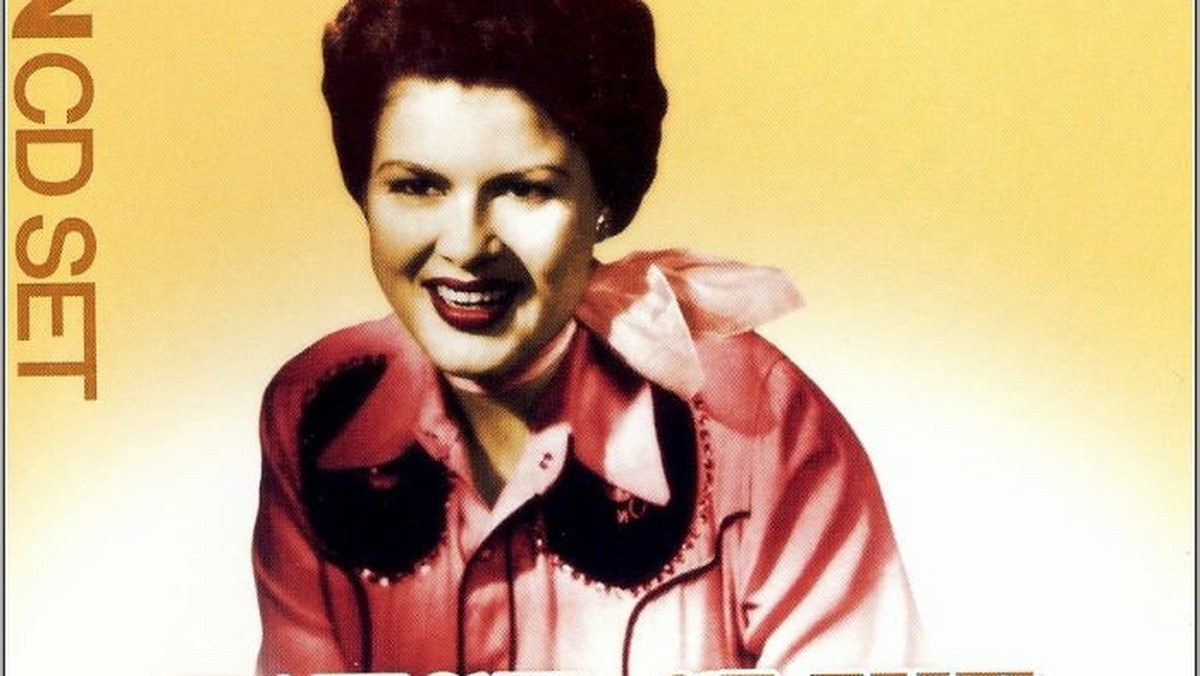 5 marca 1963 roku awionetka rozbiła się niedaleko Camden w stanie Tennessee. Na pokładzie była legendarna wokalistka Patsy Cline, a towarzyszyli jej muzycy country Cowboy Copas, i Hawkshaw Hawkins. Zmarła przedwcześnie piosenkarka miała zaledwie 31 lat.