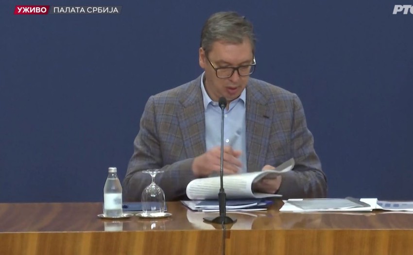 Vučić kaže da može da razgovara o referendumu u Loznici ili celoj Srbiji