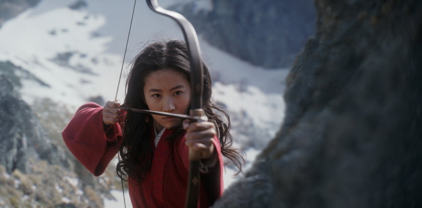 „Mulan”.  Ekranizacja starej chińskiej legendy. Dziewczyna rusza na wojnę i ratuje kraj