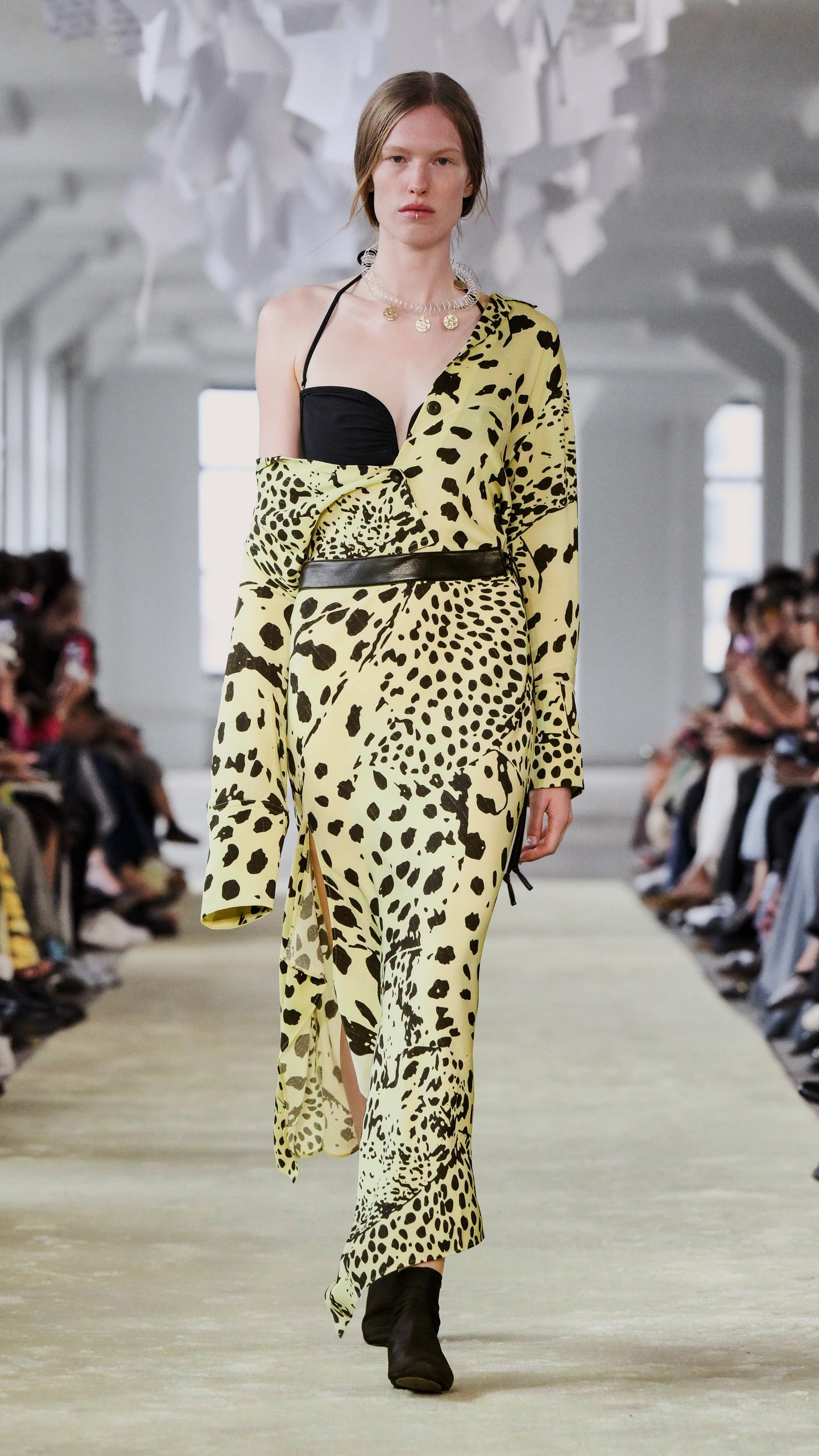 Nanushka 2025 tavasz-nyár, New York Fashion Week