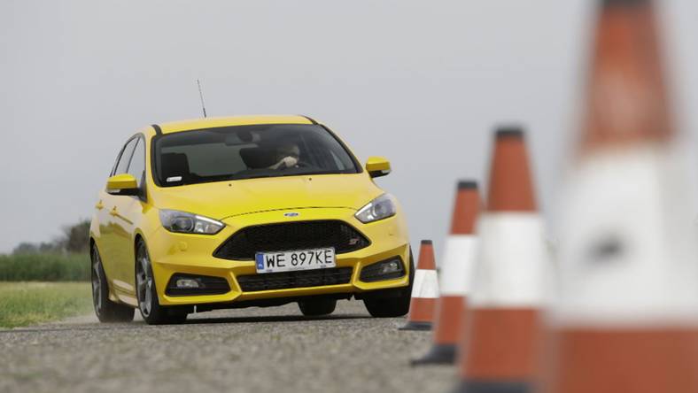 Ford Focus ST 2.0 EcoBoost podnosi ciśnienie