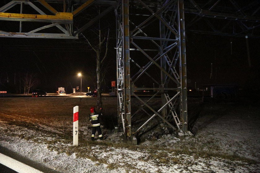 Taśmociąg jest na wysokości 10 metrów