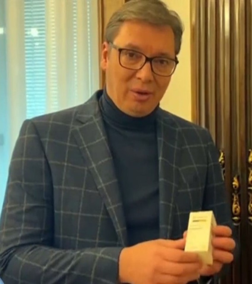 Vučić sa lekom protiv korone