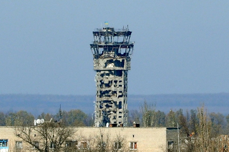 Zniszczona wieża lotniska w Doniecku. O ten port lotniczy toczyły się w 2014 r. zaciekłe walki pomiędzy Ukraińcami a prorosyjskimi separatystami.