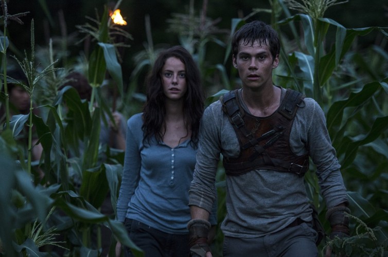 Kaya Scodelario i Dylan O'Brien w filmie 'Więzień labiryntu'