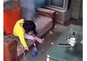 Telefon eksplodirao u rukama devojčice