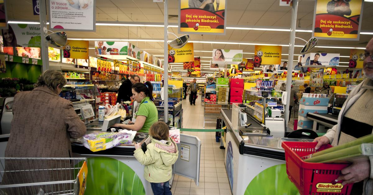 Biedronka wydłuża godziny otwarcia sklepów do północy - Forsal.pl – Biznes,  Gospodarka, Świat