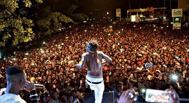 ___9164558___2018___12___4___7___Shatta-Wale-in-Nima-8