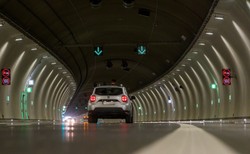 Tunel na zakopiance to... sześć wież Eiffla. Ale kierowcy wpadli w pułapkę przez Google Maps