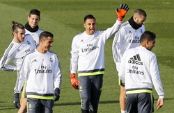 Cristiano Ronaldo homoseksualistą? Podobno jest w związku z marokańskim kickbokserem. WIDEO