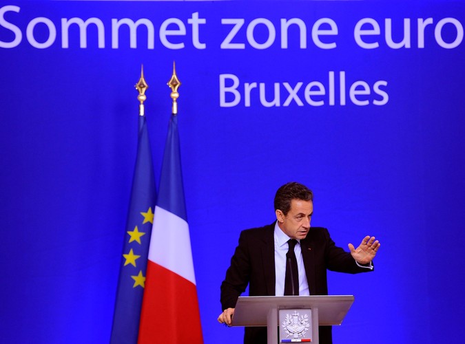 Prezydent Francji Nicolas Sarkozy na konferencji prasowej po zakończeniu szczytu