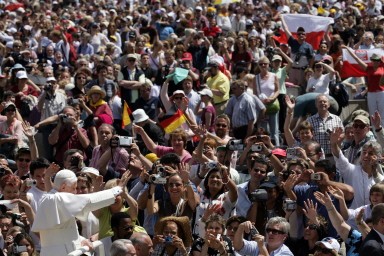 VATICAN-POPE-AUDIENCE-PILGRIMS