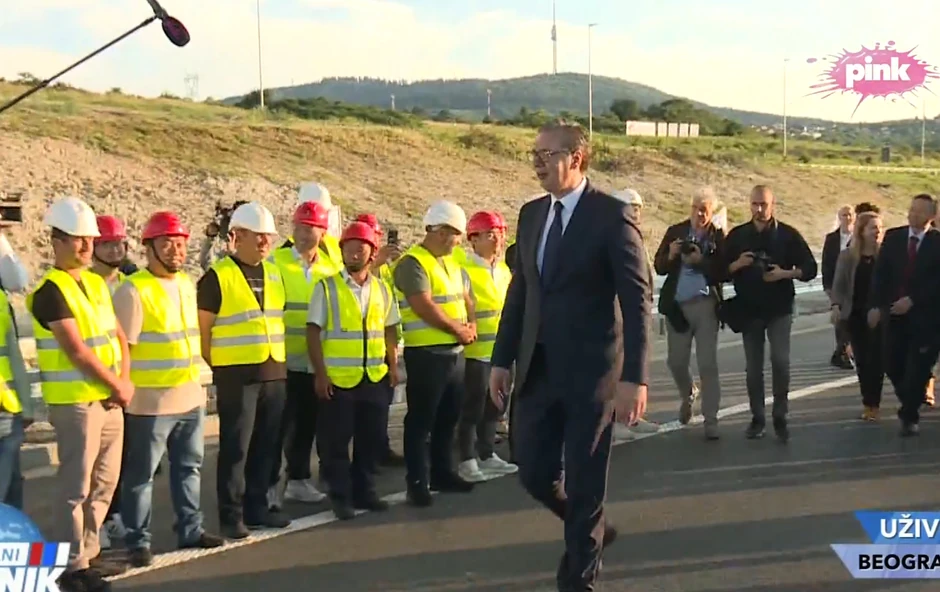 Vučić pred otvaranje obilaznice