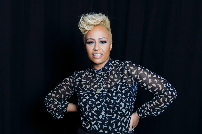 Emeli Sandé ma powody do dumy. Jej album "Our Version Of Events" nie tylko sprzedał się w nakładzie ponad 1,5 mln kopii w Wielkiej Brytanii, gwarantując jej tytuł największego bestsellera roku, ale trafił także na karty muzycznej historii