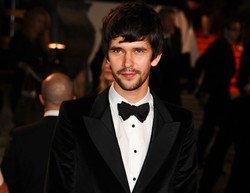 Q z Bonda już po ślubie. Ben Whishaw ożenił się z australijskim kompozytorem