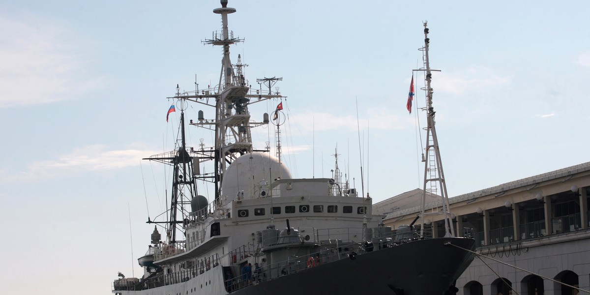 Russian spy ship built for eavesdropping spotted 30 miles from a US submarine base