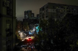 Rosyjskie rakiety balistyczne spadły na Kijów. Duże zniszczenia i ranni