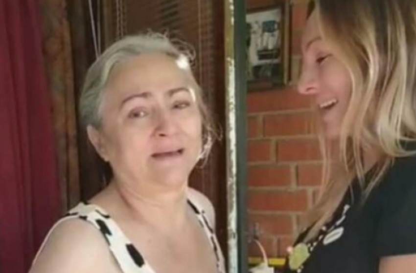 Anabela Atijas sa majkom