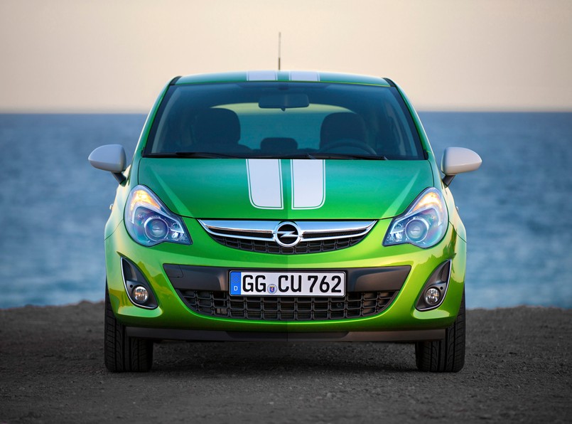 Nowy opel corsa robi do nas "piękne oczy" i ma nowy silnik, który spali zaledwie 3,5 l/100 km