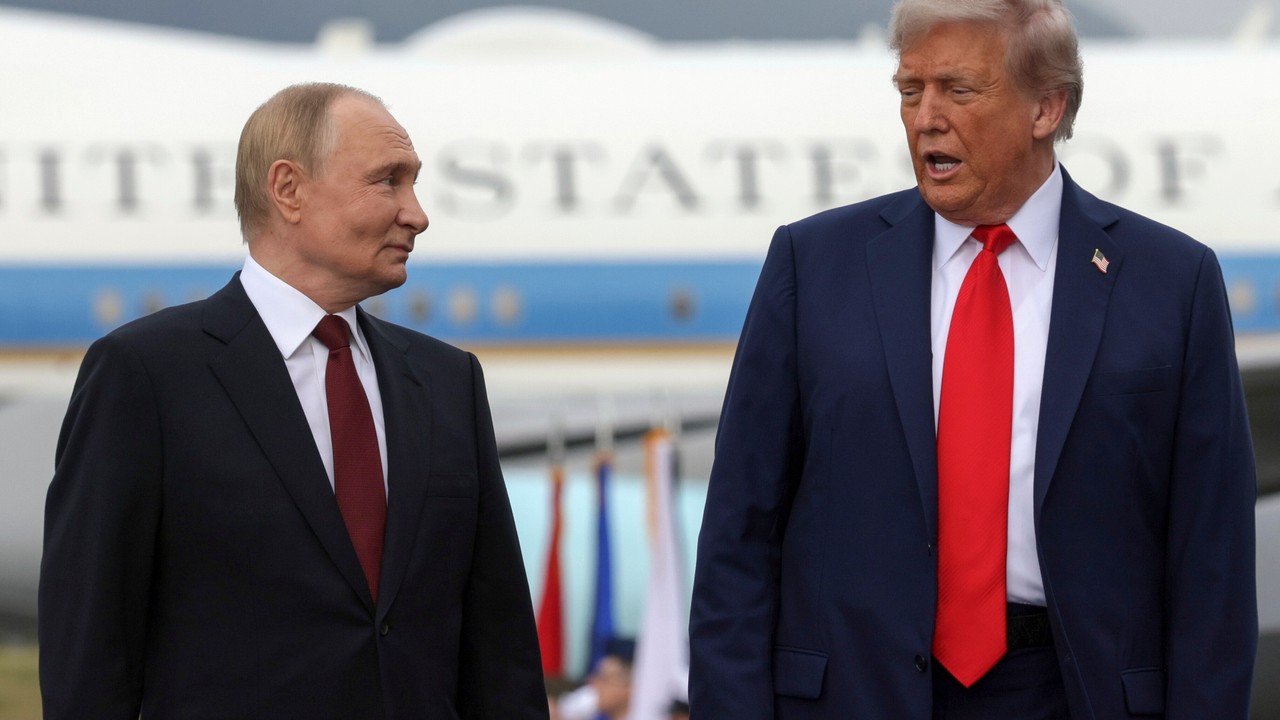 Donald Trump nie przejmuje się "szczegółami". A Putin perfidnie to wykorzystuje. Drażni, ale nie przeciąga struny [OPINIA]