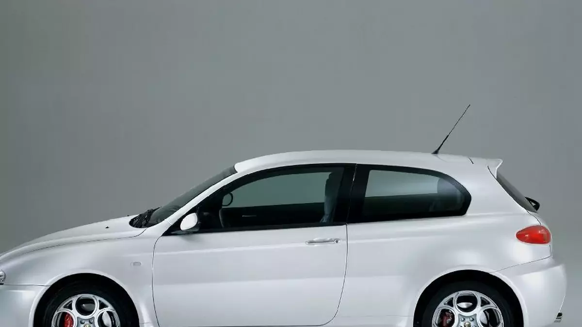 Alfa Romeo 147 GTA (2002) - picture 3 of 56