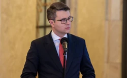 "Można mrozić, nie można konfiskować". Rzecznik rządu odpowiada na wpis Tuska