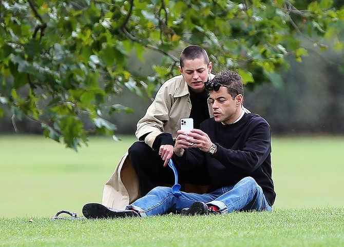 Ema Korin i Rami Malek