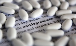 A może psychoterapia? Połowa Polaków z depresją chodzi po leki do lekarzy pierwszego kontaktu