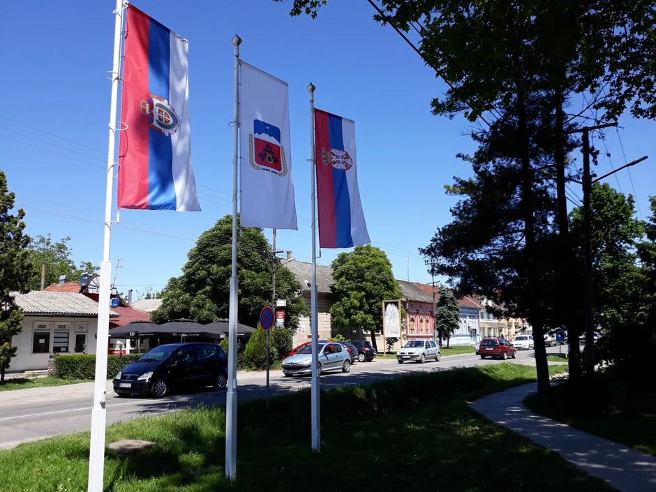 Centar Bačkog jarka