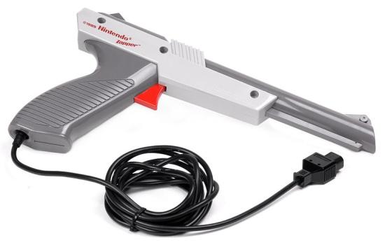 Oryginalny Zapper dla NES-a (źródło: Wikipedia) 