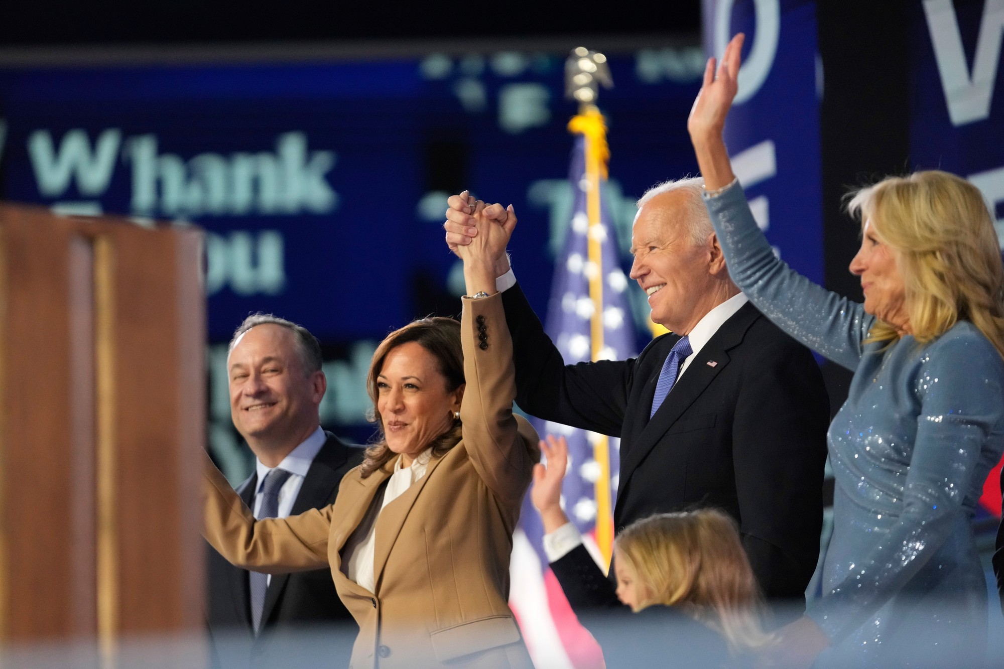 Joe Biden a Kamala Harris na nominačnom zjazde Demokratickej strany.