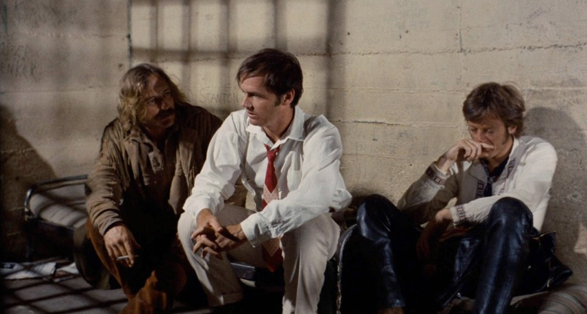 Film "Goli u sedlu"