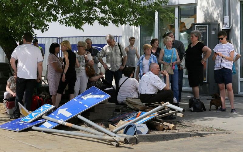 Zapadła się ulica Targowa w Warszawie