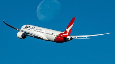 Samolot z Nowego Jorku do Sydney niespodziewanie wylądował na Pacyfiku