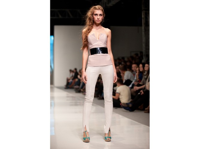 NATASHA PAVLUCHENKO - pokaz kolekcji wiosna/lato 2012 na Fashion Week Poland Łódź.