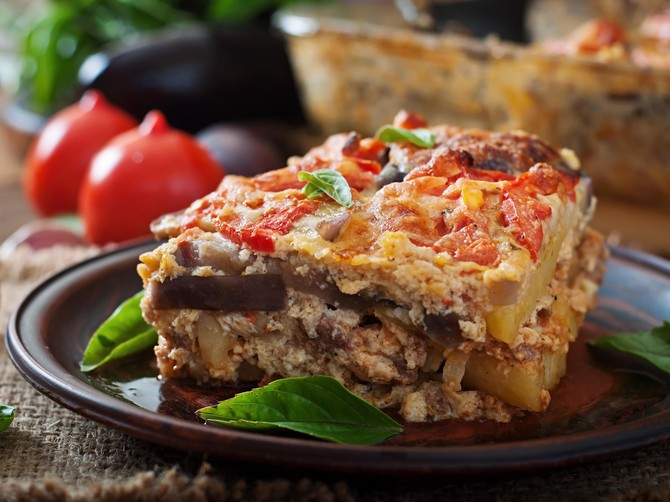 Recept za musaku kakvu su pravile naše bake: Tajni sastojak u filu garantuje sočnost