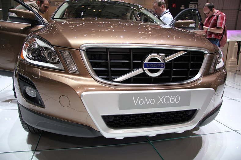 Genewa 2008: Volvo XC60 - nowy standard bezpieczeństwa (fotogaleria + wideo)