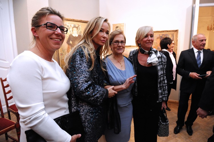 Joanna Przetakiewicz, Danuta Wałęsa, Katarzyna Frank-Niemczycka