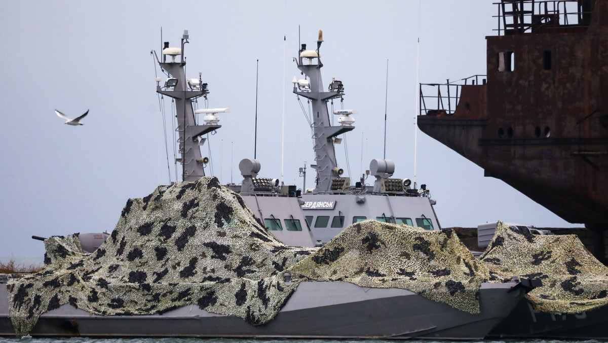 Rosja: oddanie okrętów, zatrzymanych w Cieśninie Kerczeńskiej, nastąpi na wodach neutralnych
