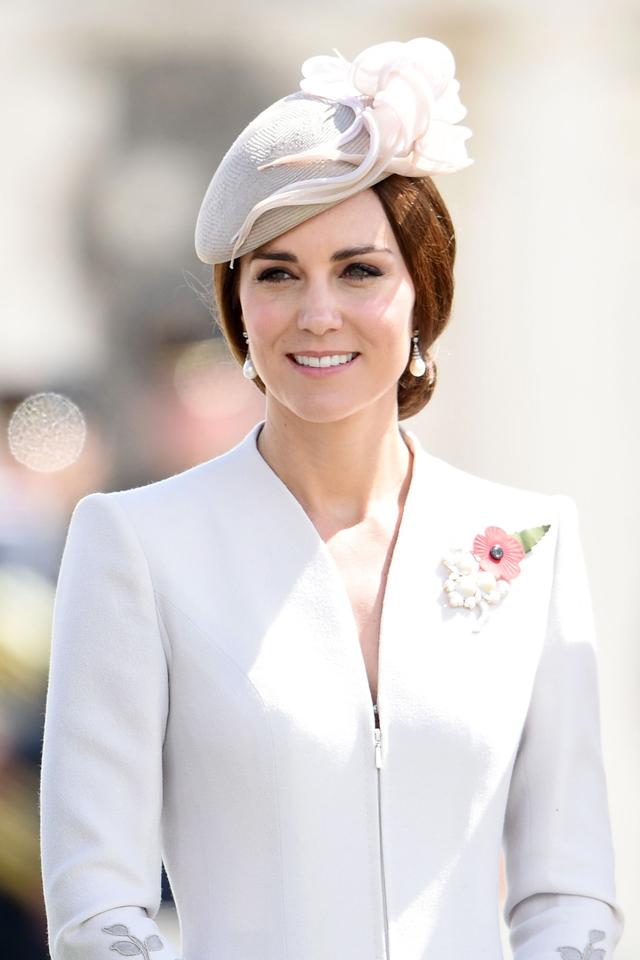 Kate Middleton imádja viselni ezt az egy kiegészítőt, és ezután te is  mindig észre fogod venni - Glamour