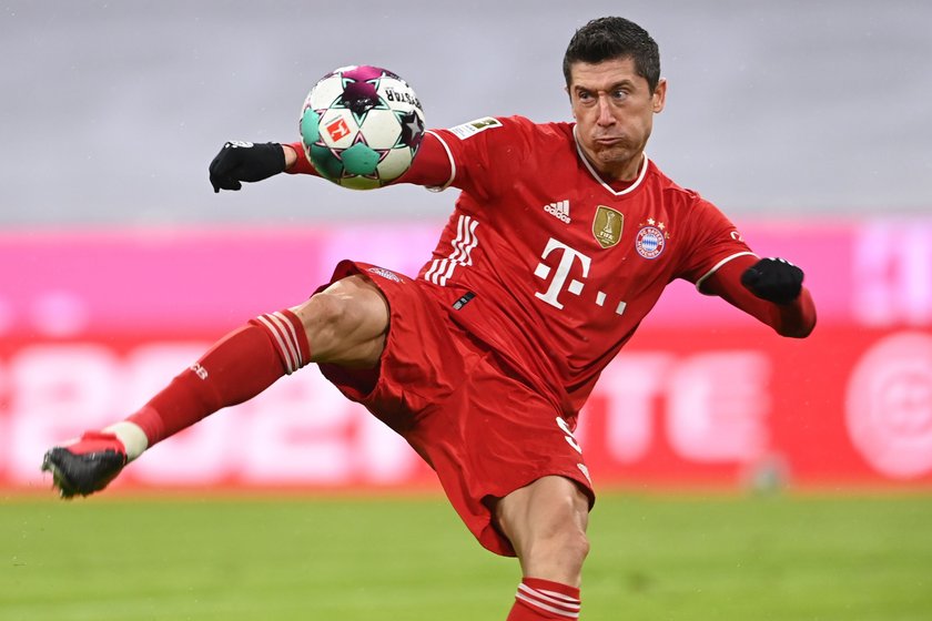 Robert Lewandowski (33 l.) wyleczył kolano i prawdopodobnie jutro 23 kwietnia zagra w Bundeslidze