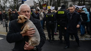 Leszek Miller po śmierci psa. "Kochający i kochany członek rodziny"