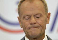 Zagraniczny portal szokuje: Tusk powinien przeprosić Trumpa, ale musiałby mieć klasę