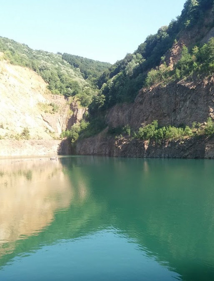 Ledinačko jezero