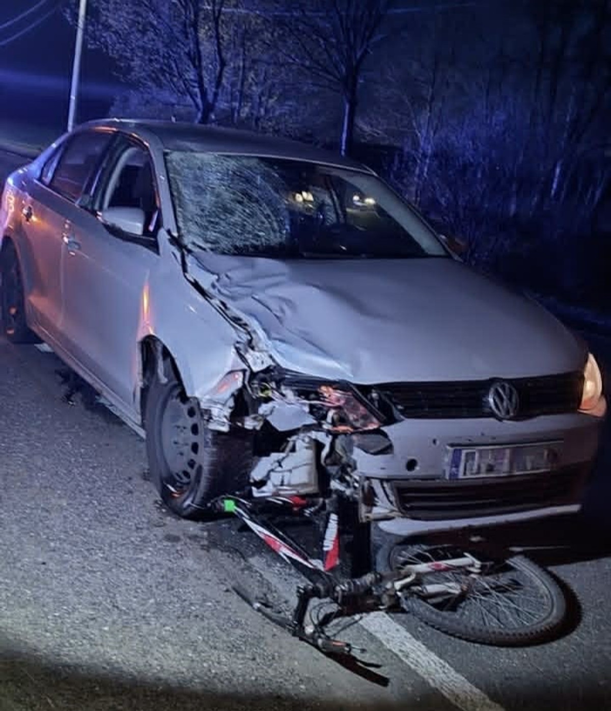 Jechał z siostrą rowerem, 17-latek nie żyje. Prokuratura ujawnia koszmarne szczegóły