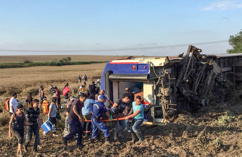 Wykolejenie pociągu w Turcji. 10 osób zginęło