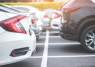 MF potwierdza obniżenie limitów samochodowych od 2026 r. Przedsiębiorcy sceptyczni