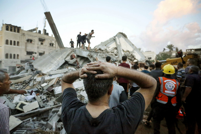 Zniszczenia po izraelskim ataku na Deir el-Balah w Strefie Gazy. 15 października 2023 r.
